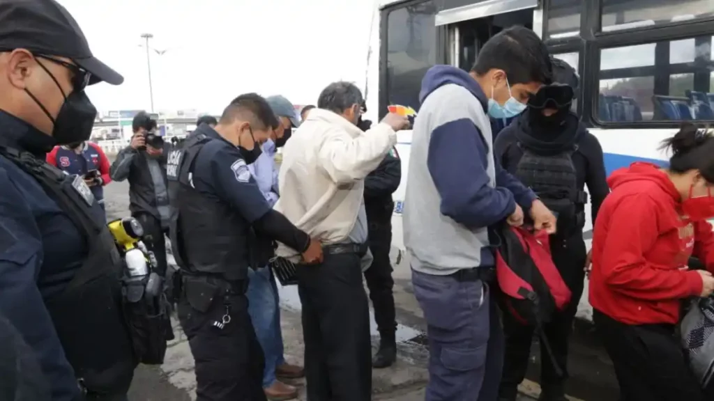 Contigo y En Ruta, policía municipal previene el delito en el transporte público