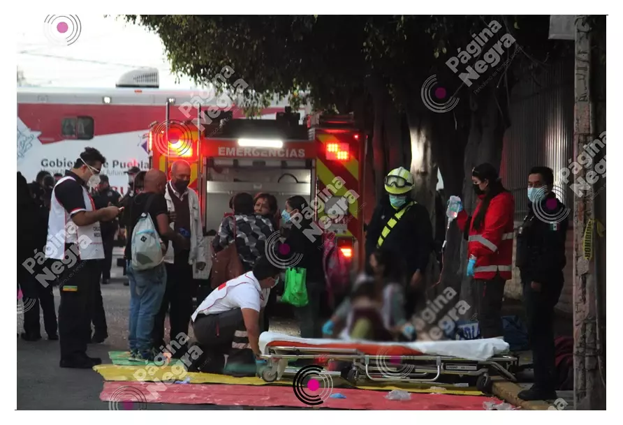Accidente de ruta Azteca deja un bebé muerto y 12 heridos en Puebla.
