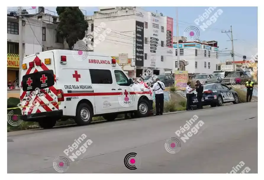 Indigente muere horas después de ser atropellado en Plazas Amalucan.