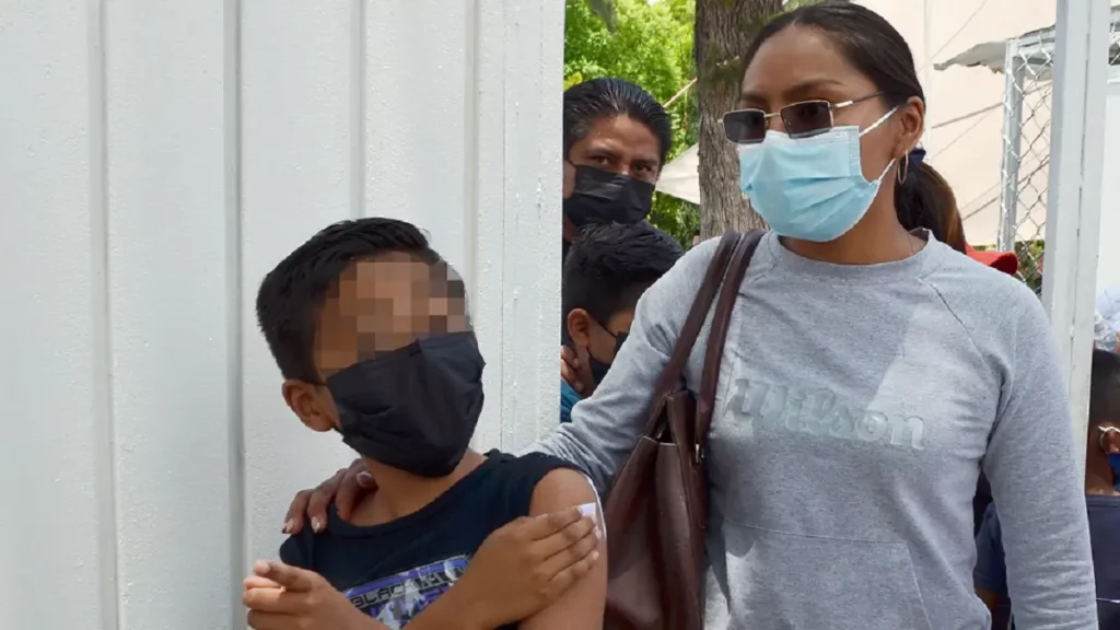 Esta será la logística de vacunación para refuerzo anticovid de 12 a 17 años en Puebla