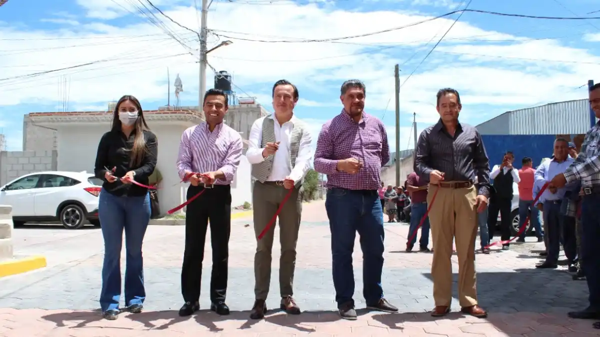 Nacho Mier arranca el mes inaugurando una calle más en Tecamachalco