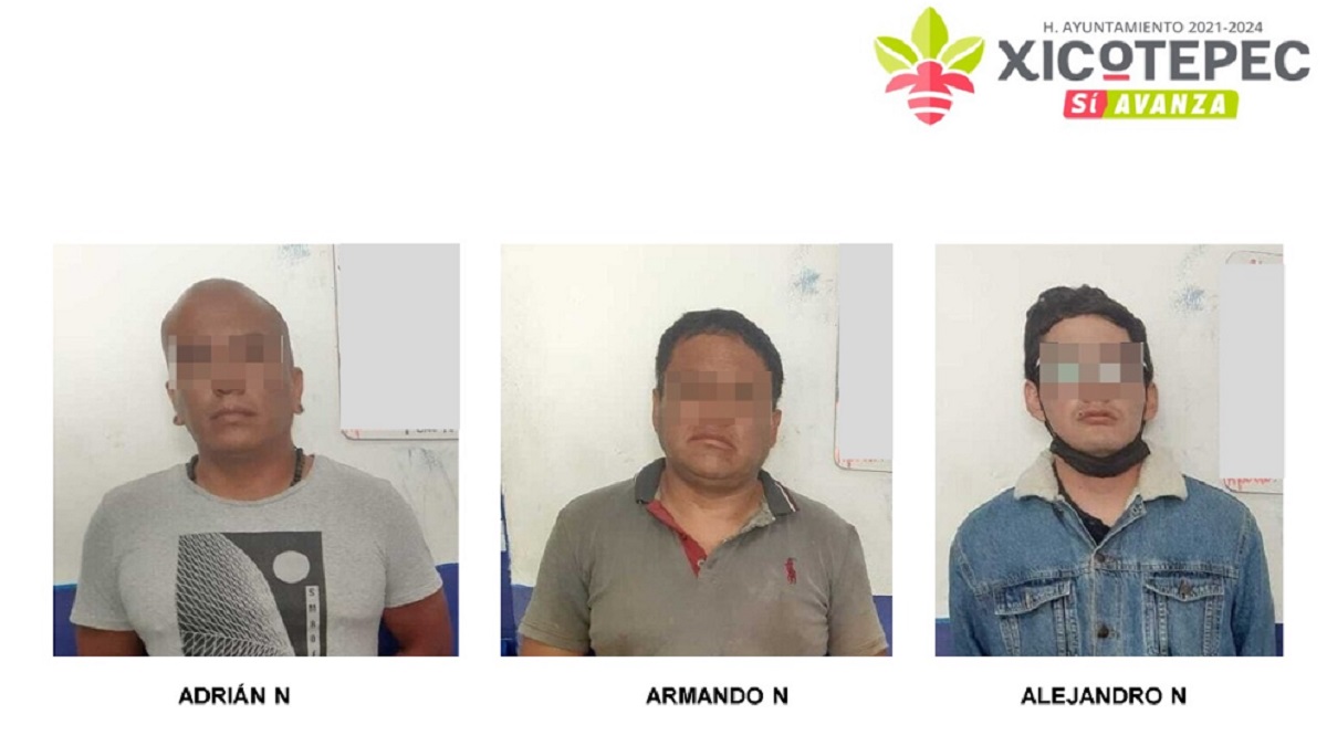 Recupera policía municipal de Xicotepec retroexcavadora robada y detiene a presuntos responsables