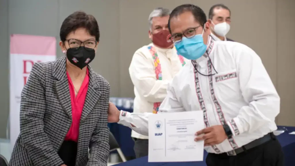Clausura la Rectora Lilia Cedillo el Diplomado Internacional en Lingüística Aplicada 2022