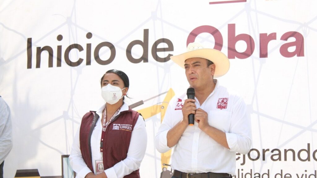 Presidente de Libres, Mtro Armando Ruíz, inicia una obra más en este mes para el municipio