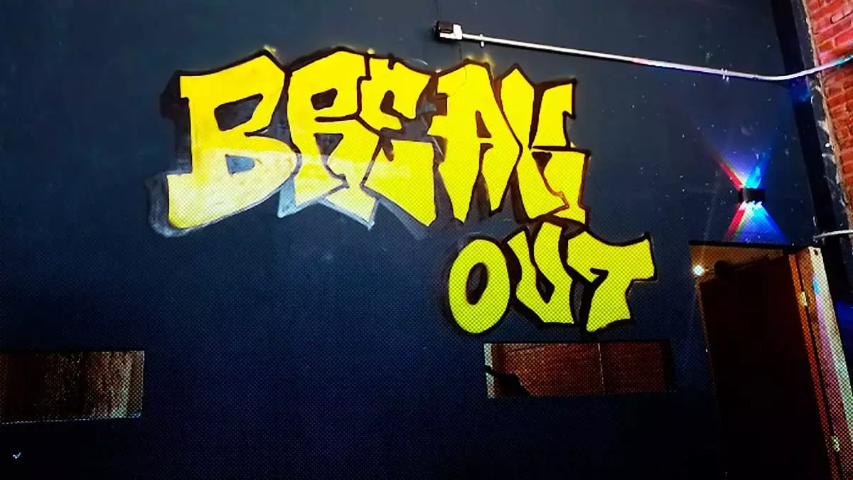 ¡Adiós al estrés! Llegó "BreakOut", el primer "Cuarto para romper" en Puebla