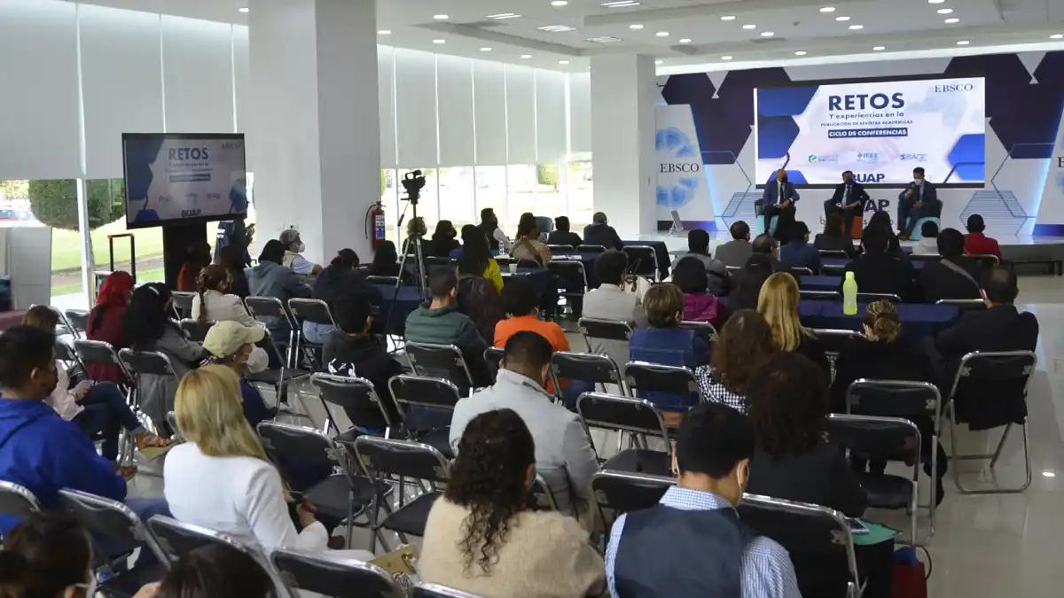 Se inauguró el foro “Retos y experiencias en la publicación de revistas académicas”