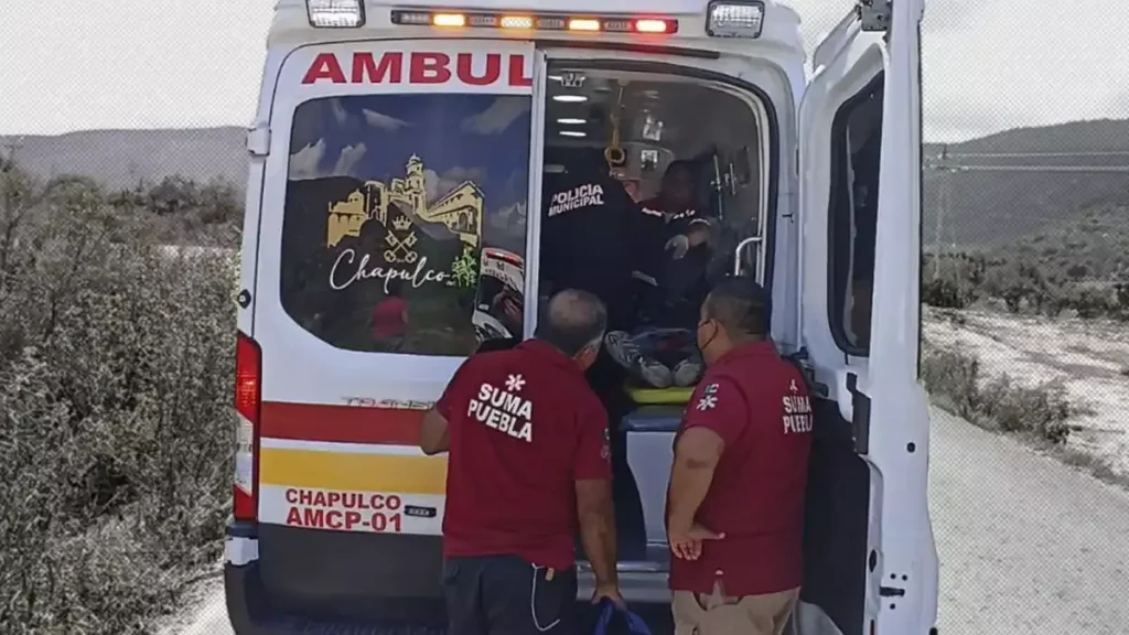 Se accidenta pareja de motociclistas en Azumbilla