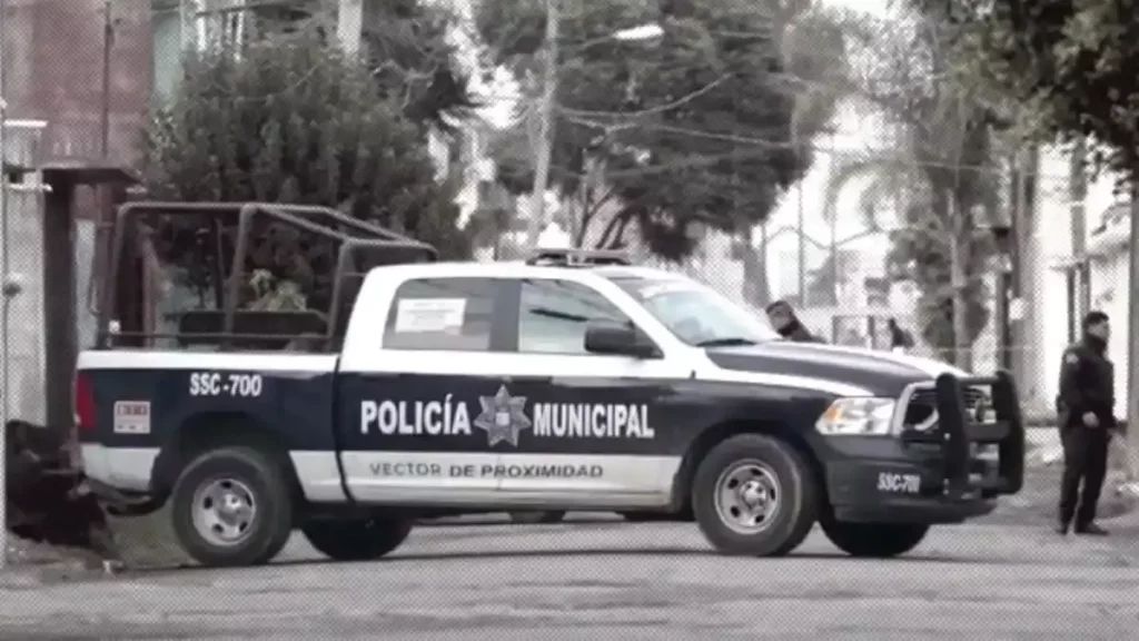 Abandonan cadáver encobijado en la colonia Patrimonio de Puebla.