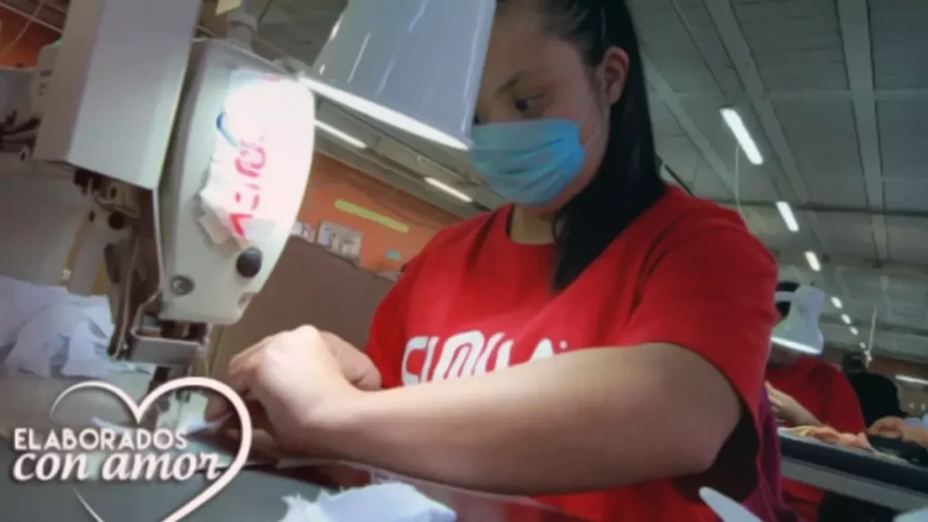 Peluches de Dr. Simi son elaborados en Puebla; ya son famosos en el mundo