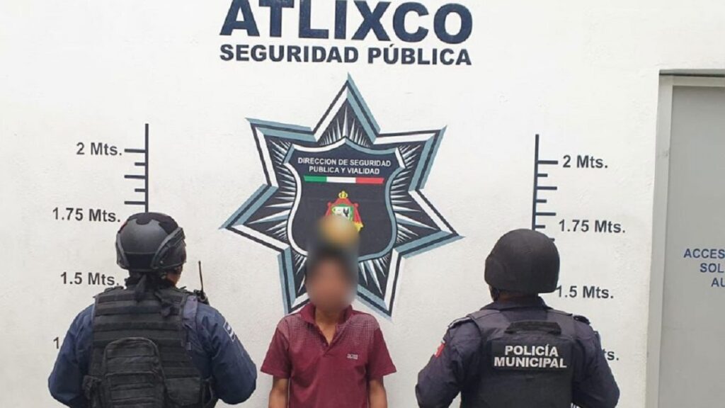 Policía Municipal de Atlixco detiene a ladrón en junta auxiliar
