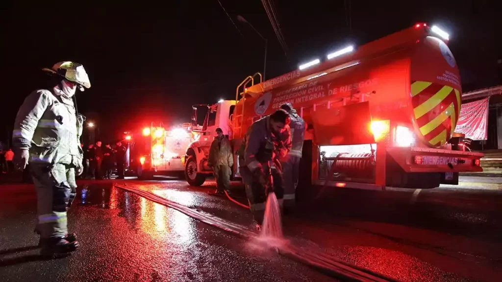 Incendio en el Mercado Zapata fue provocado por un corto circuito: Segob