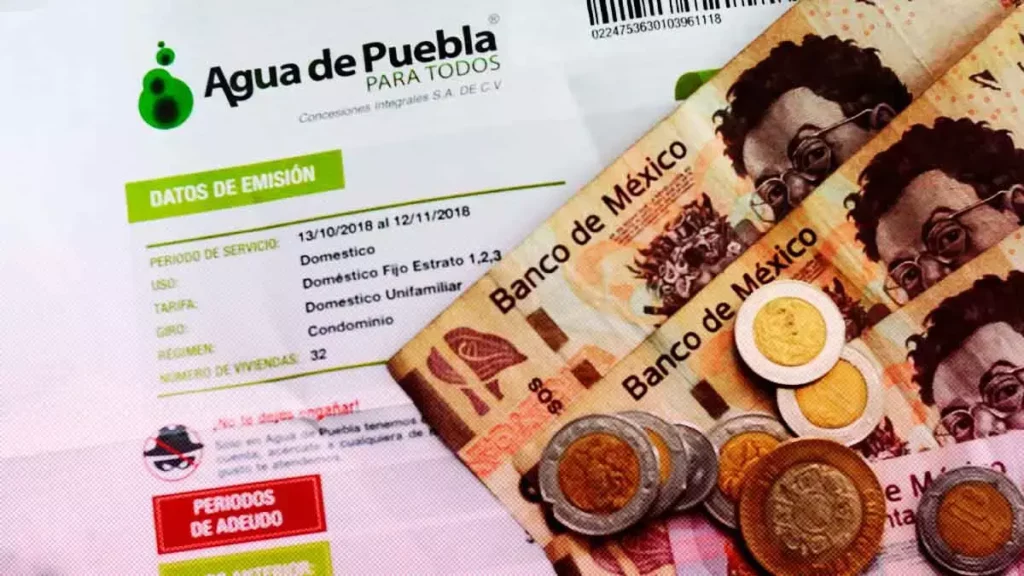 Se manifiestan contra Agua de Puebla por cobros excesivos