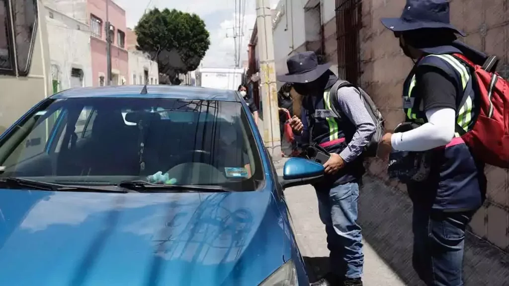 Multas por mal uso de parquímetros se aplican también a foráneos, advierte Eduardo Rivera