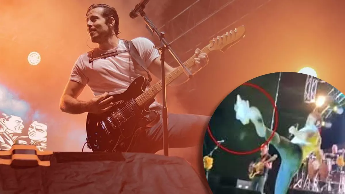 ¡Qué sangrón! José Madero patea “simipeluches” que sus fans le arrojaron