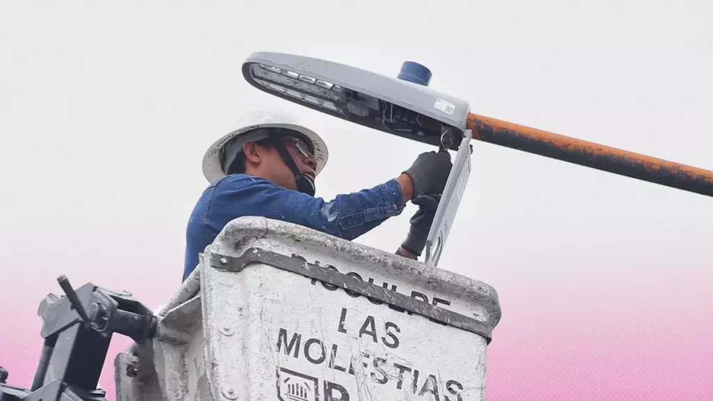Se han recibido cuatro mil 892 reportes por fallas en alumbrado público en Puebla.