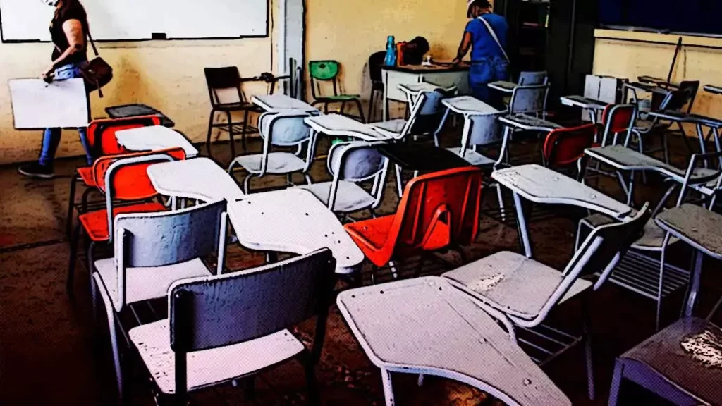 Piden mayor presupuesto para escuelas de Puebla y evitar cuotas