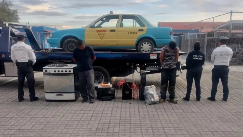 Agentes Viales de San Andrés Cholula detienen a ladrones de robo a casa habitación