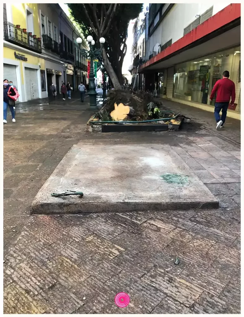 Así se ve el centro de Puebla después de la lluvia del lunes; hubo 40 reportes.