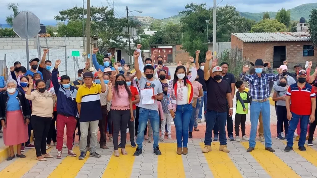 Ariadna Ayala continúa la entrega de obras en comunidades de Atlixco.