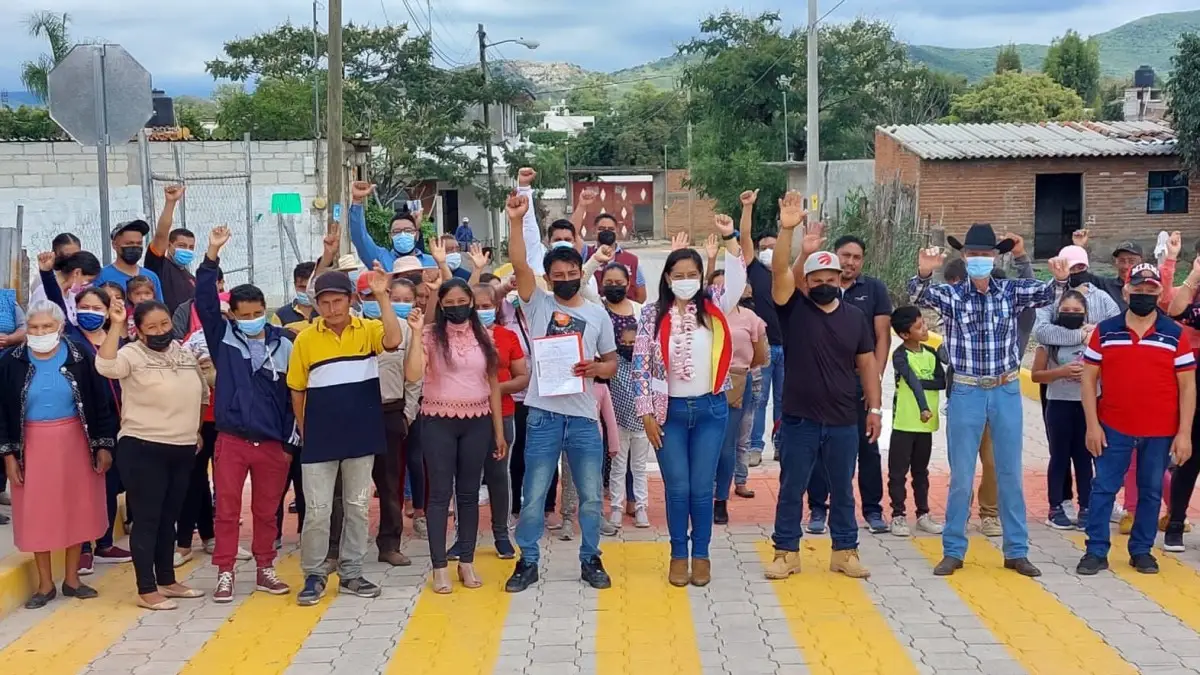 Ariadna Ayala continúa la entrega de obras en comunidades de Atlixco.