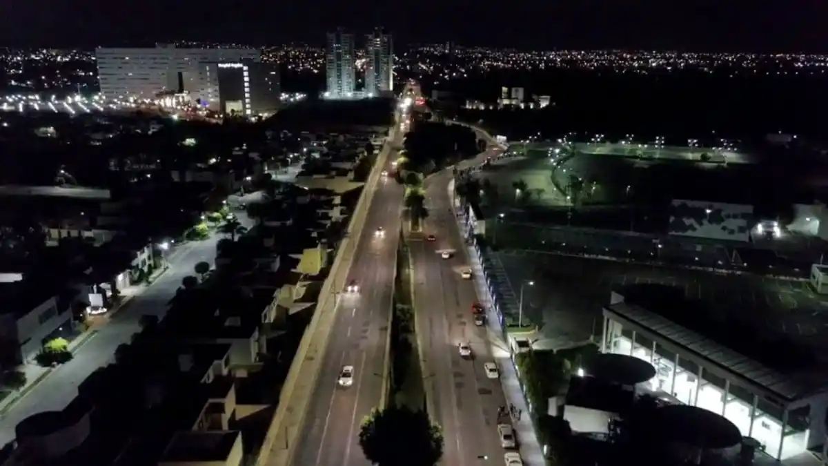 Ayuntamiento de Puebla moderniza luminarias en Cúmulo de Virgo