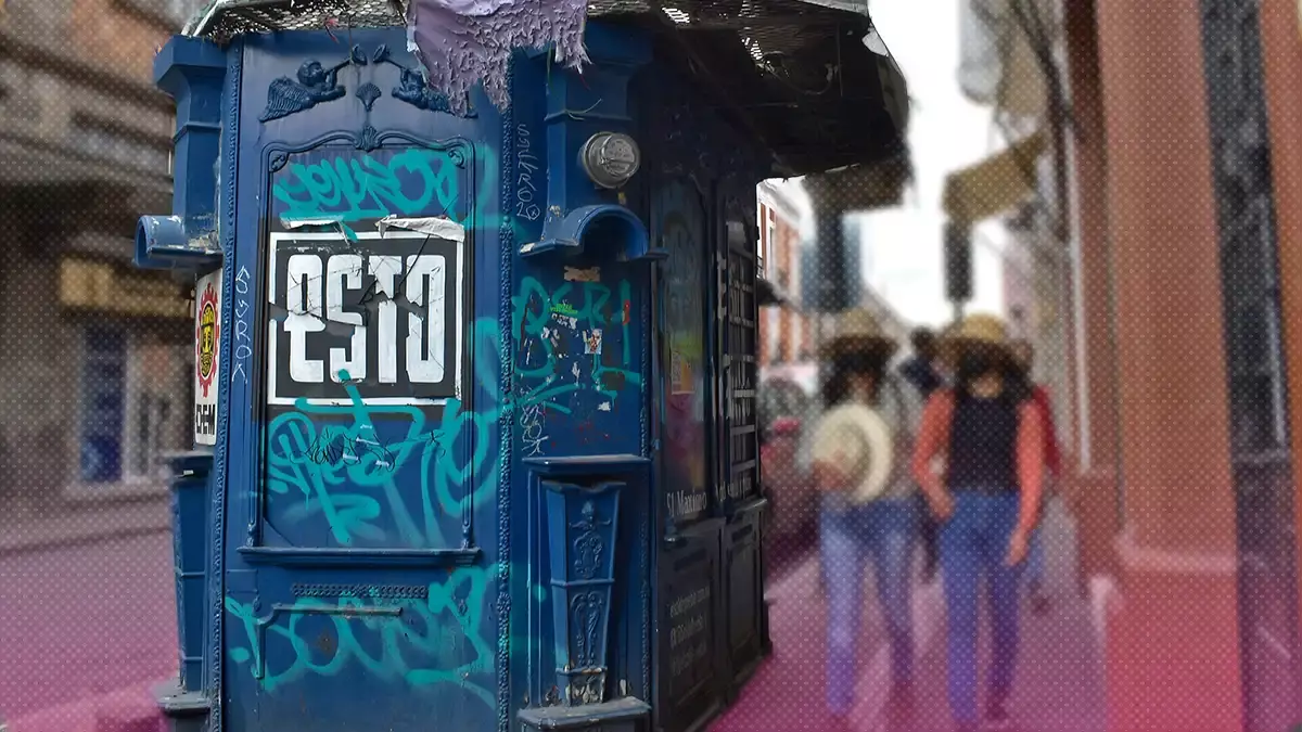 Voceadores deberán desalojar casetas del Centro de Puebla antes del 15 de septiembre.