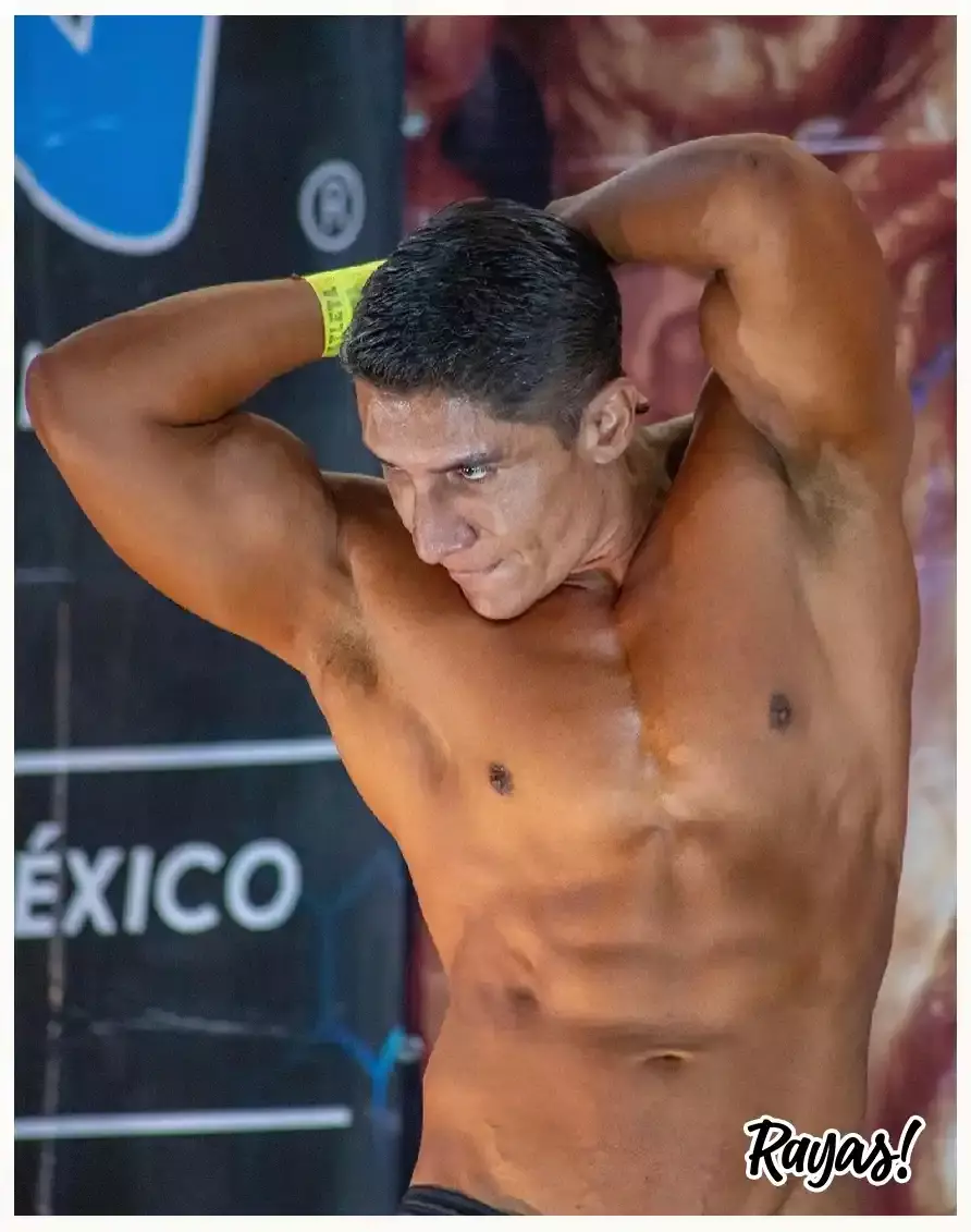 De político a Mr. Ciudad Puebla, Edgar Chumacero gana segundo lugar en fisicoculturismo
