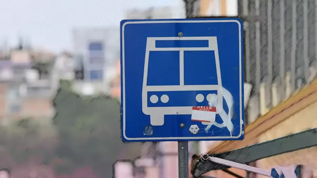 Faltas a las normas, deficiencias y accidentes, el historial del transporte público de Puebla.