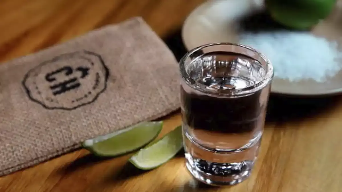 ¡Salud! Descubre los cinco beneficios que el tequila puede darte.