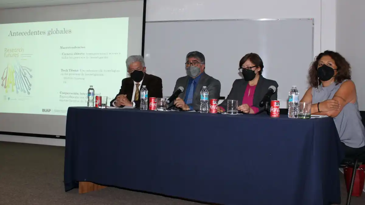 Celebra IFUAP 32 años de hacer ciencia y formar recursos humanos de alto perfil