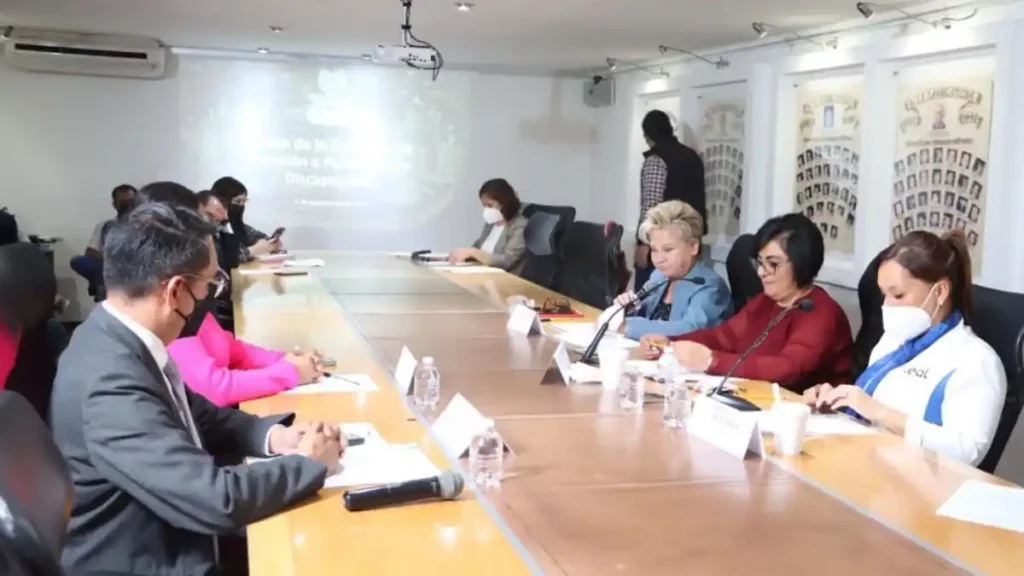 Comisión del Congreso reitera disposición para continuar trabajo a favor de personas con discapacidad