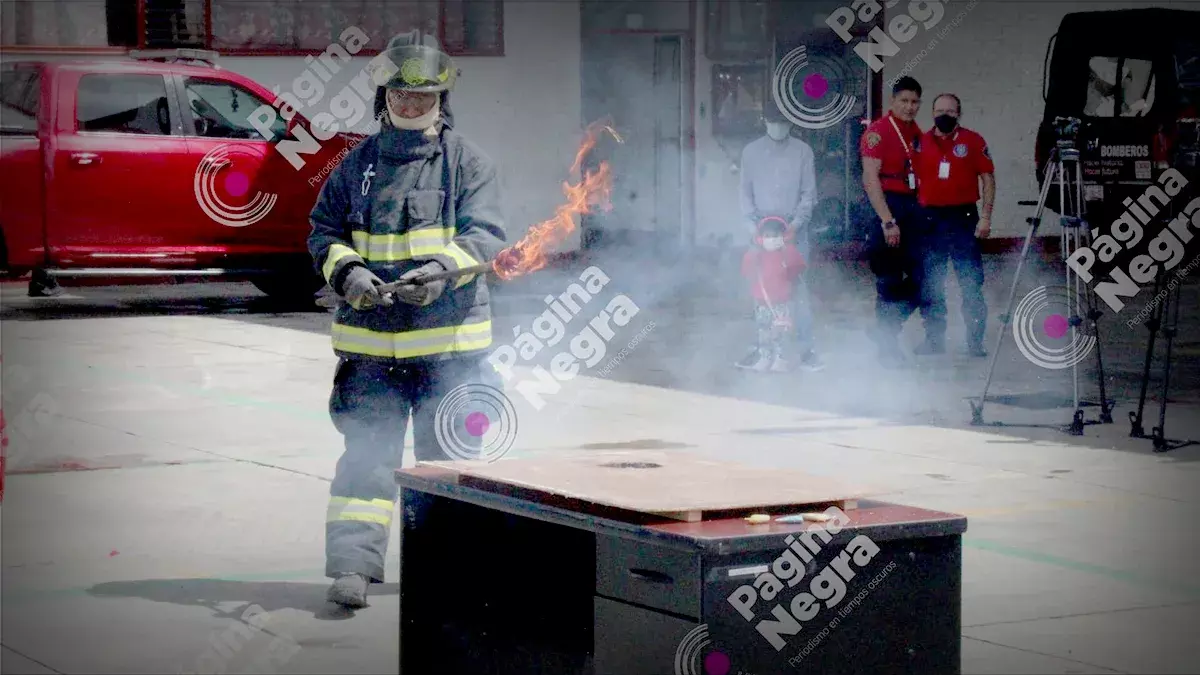 Bomberos piden no quemar pirotecnia en estas fiestas patrias.