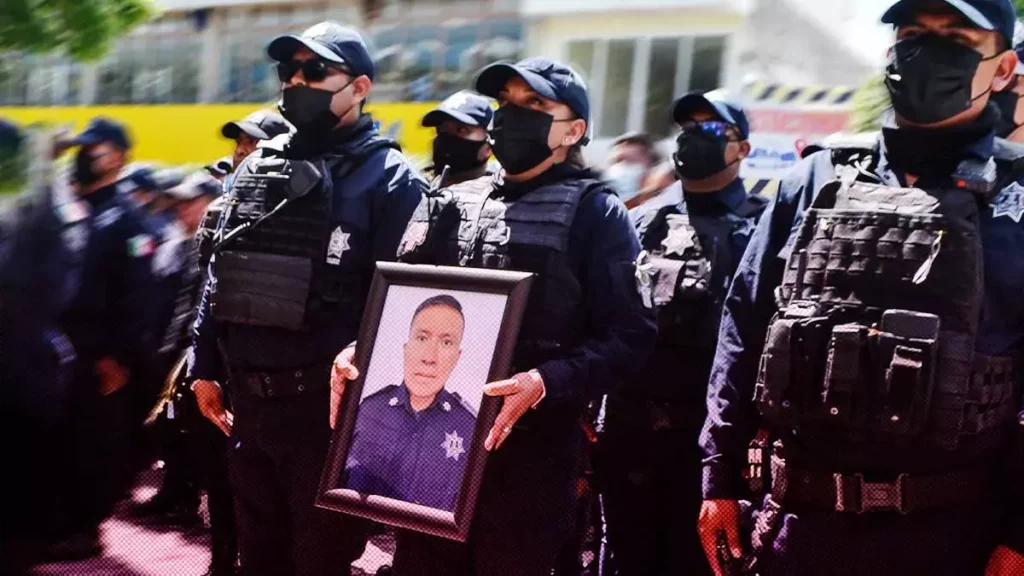 Dan último adiós a Bruno García, policía municipal de Tehuacán