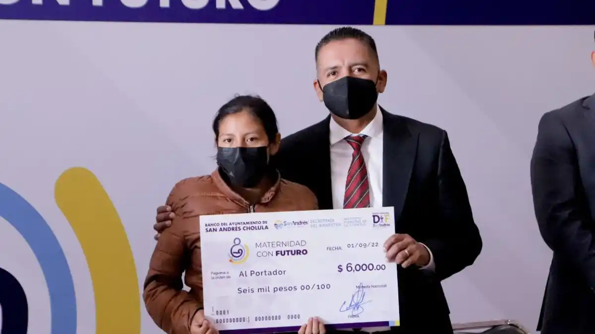 Entrega Mundo Tlatehui apoyos del programa “Maternidad con Futuro” a adolescentes y jóvenes sanandreseñas