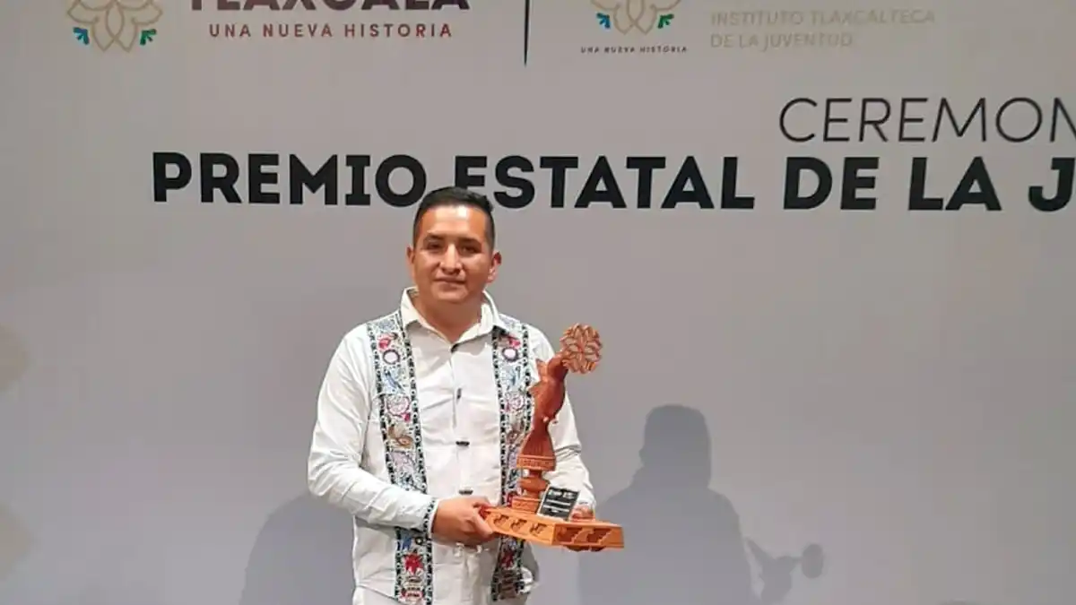 Estudiante BUAP fue galardonado por el gobierno de Tlaxcala con el Premio Estatal de la Juventud 2022