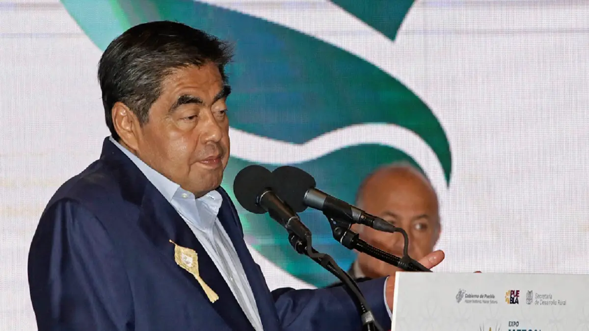 Vigilaremos que ningún servidor público utilice recursos para aspiraciones políticas: Barbosa