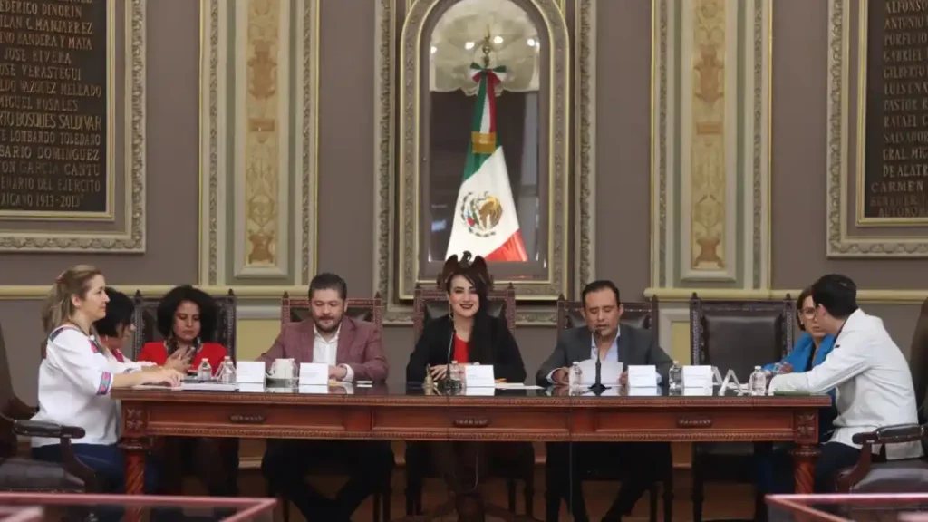 Comisión Permanente convoca a Sesión Extraordinaria para elegir nueva Mesa Directiva