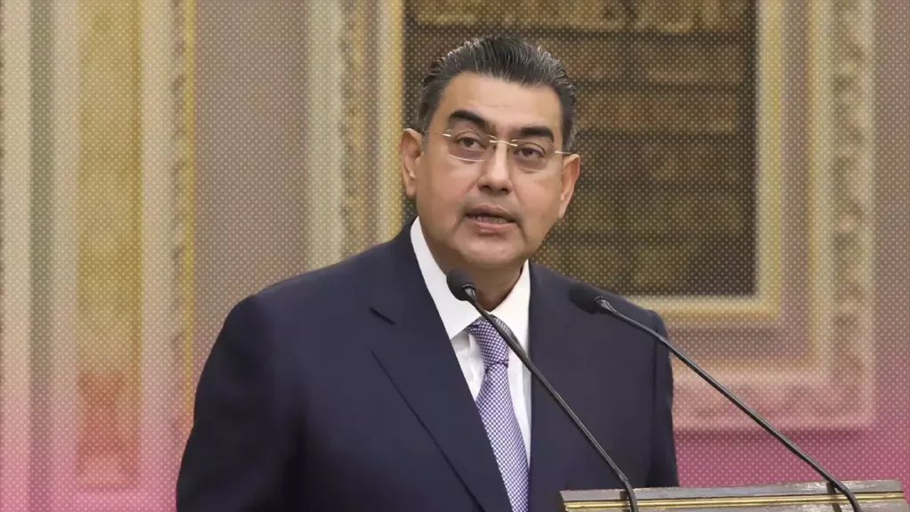 Panistas deben cabildear para que se discutan sus iniciativas en el Congreso: Sergio Salomón.
