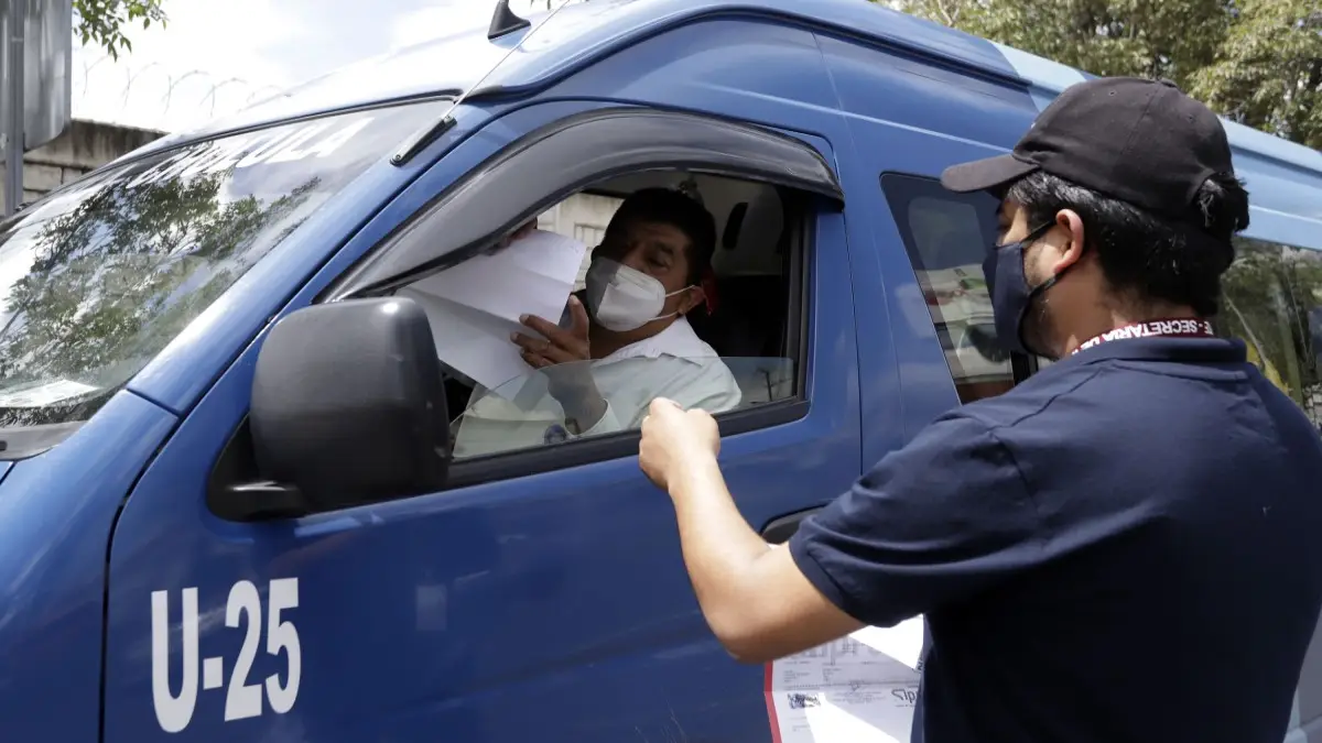 Congreso de Puebla ofrece diálogo para solucionar tensiones con transportistas por aumento al pasaje.