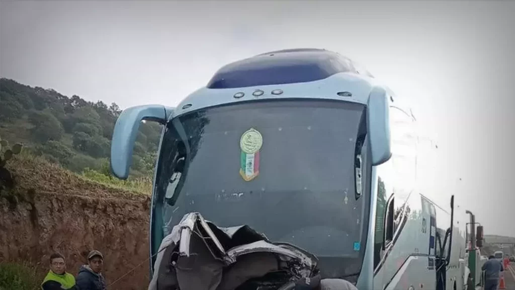Choque en Chignahuapan deja tres muertos.