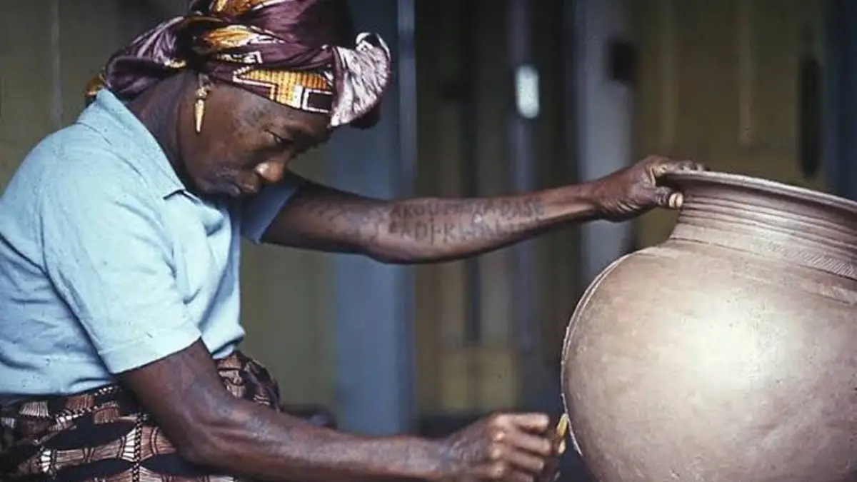 Ladi Kwali: la ceramista que reveló al mundo la belleza del arte nigeriano
