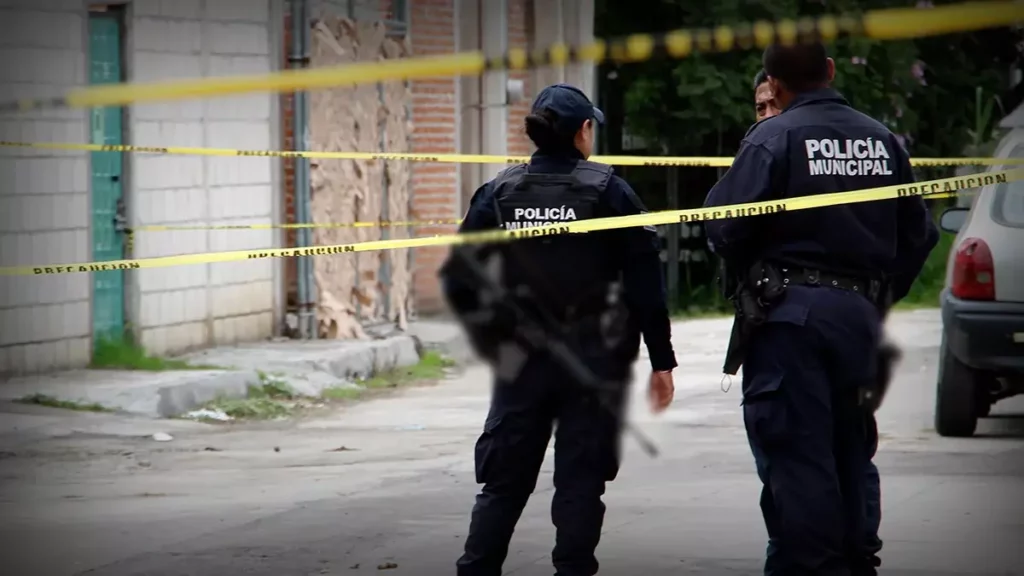 Abandonan cadáver encobijado de un hombre en Atlixco.