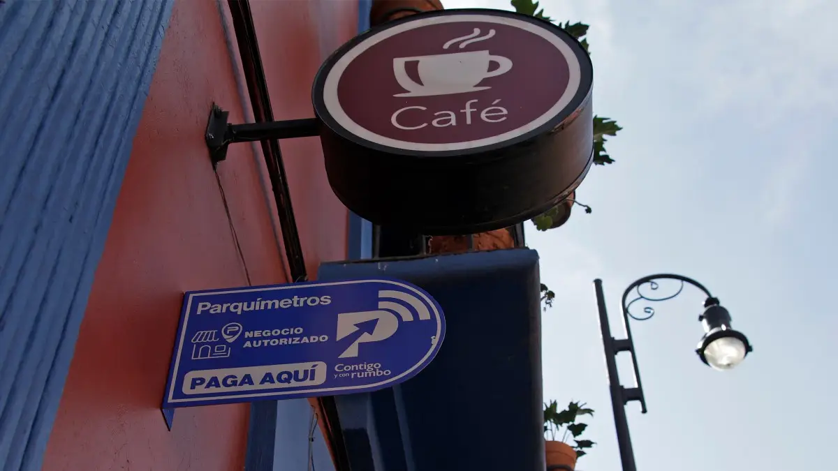 Negocios fueron dados de baja por cobros irregulares de parquímetros en Puebla.