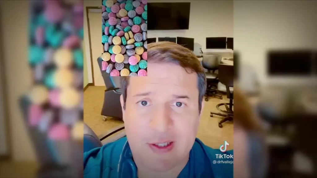 ¡Alerta! Advierten presencia de Fentanilo Arcoiris en dulces.