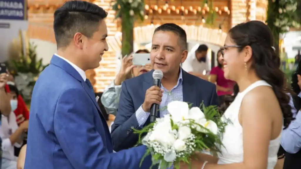Se casan 30 parejas en la primera jornada de bodas gratuitas de San Andrés Cholula