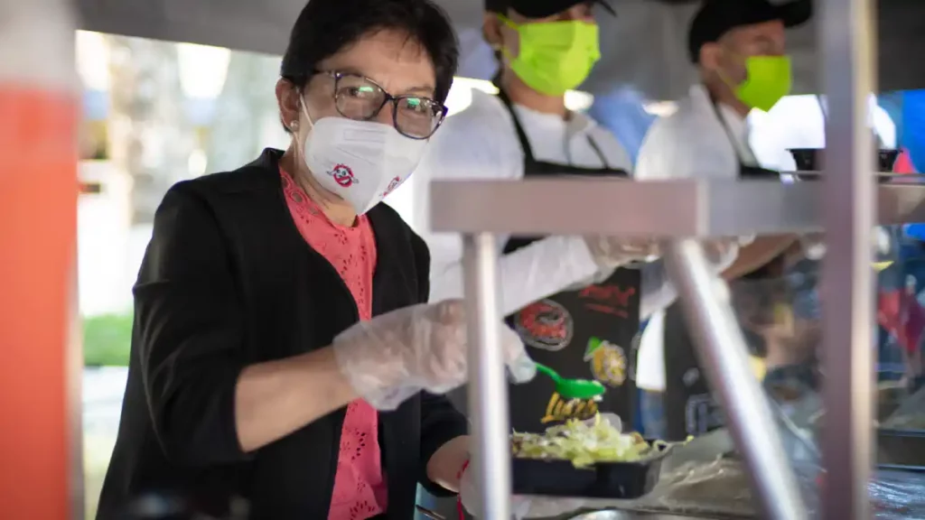 Rectora Lilia Cedillo pone en marcha el Programa de Becas Alimentarias de la BUAP