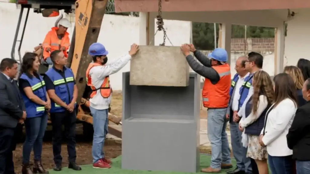 Coloca Mundo Tlatehui primera piedra de la Subcomisaría en San Andrés Cholula