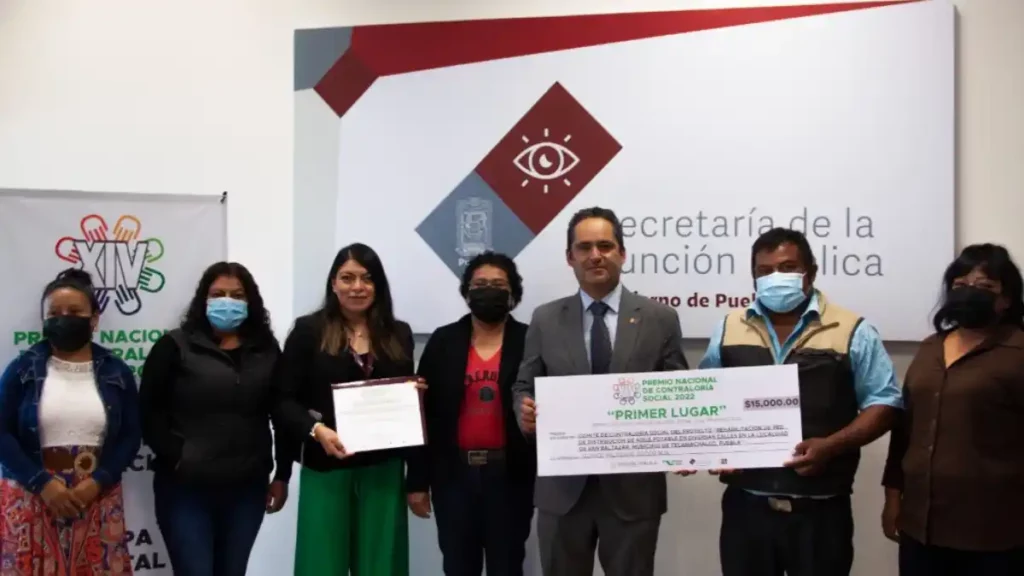 Tecamachalco gana el Premio Estatal de Contraloría Social 2022 por la “Rehabilitación de red de distribución de agua potable en diversas calles en la localidad de San Baltazar”