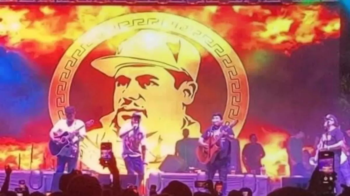 Un colectivo de Sinaloa denunció al Ayuntamiento de Culiacán por fomentar la narcocultura, con un concierto de Peso Pluma y el homenaje a Joaquín “El Chapo” Guzmán.