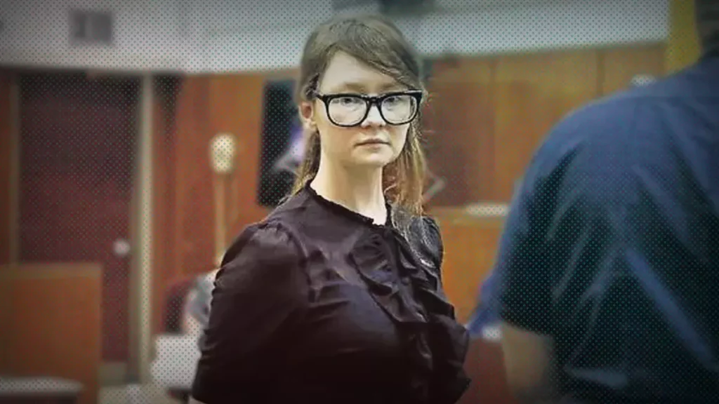 Liberan a Anna Sorokin, la estafadora que inspiró serie de Netflix.